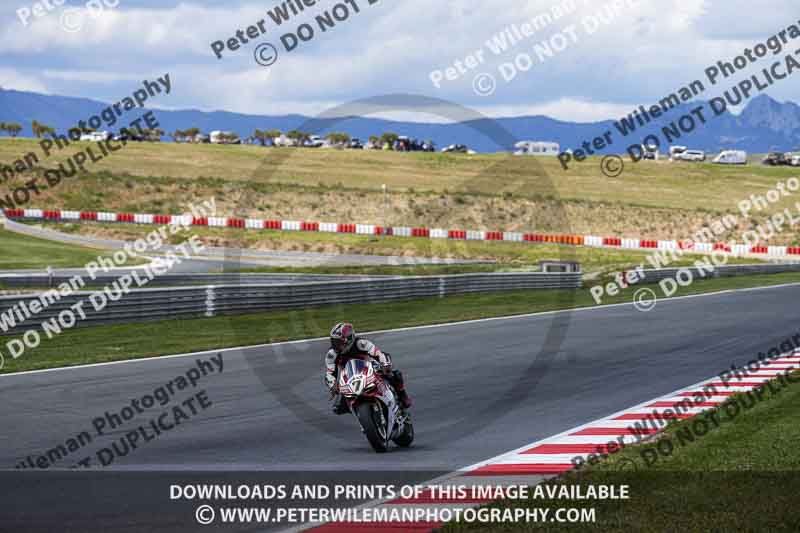 cadwell no limits trackday;cadwell park;cadwell park photographs;cadwell trackday photographs;enduro digital images;event digital images;eventdigitalimages;navarra;no limits trackdays;peter wileman photography;racing digital images;trackday digital images;trackday photos